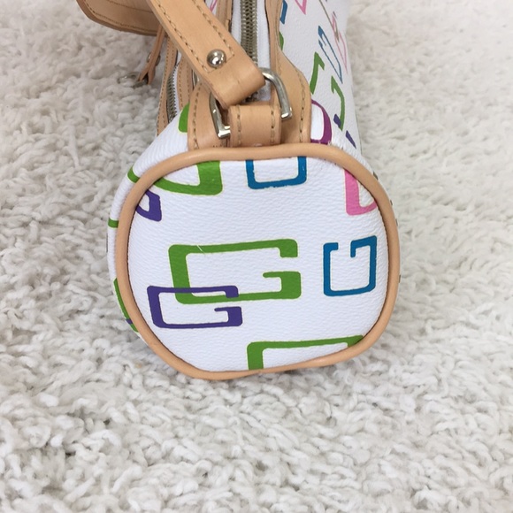 Small Guess Purse - Picture 7 of 8